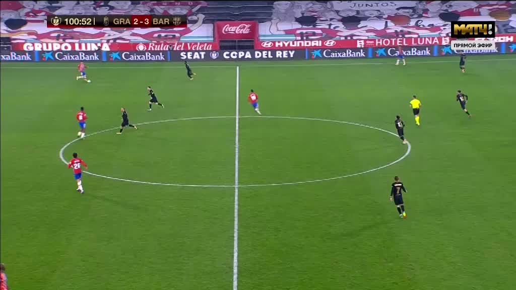 足球中超球队前锋脚踝受伤，赛季恐报销