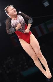 高校电竞学子的热爱，该怎么被接住？